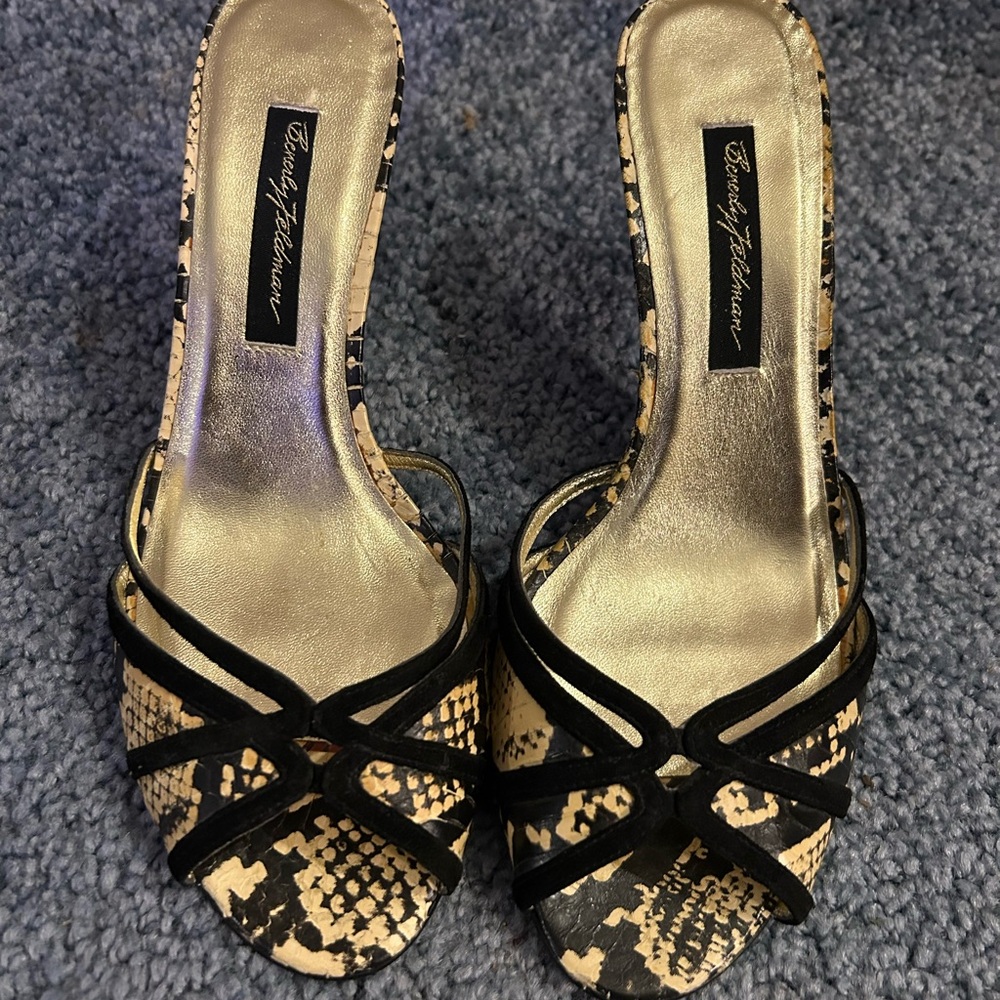 Beverly Feldman snake skin print slip-on